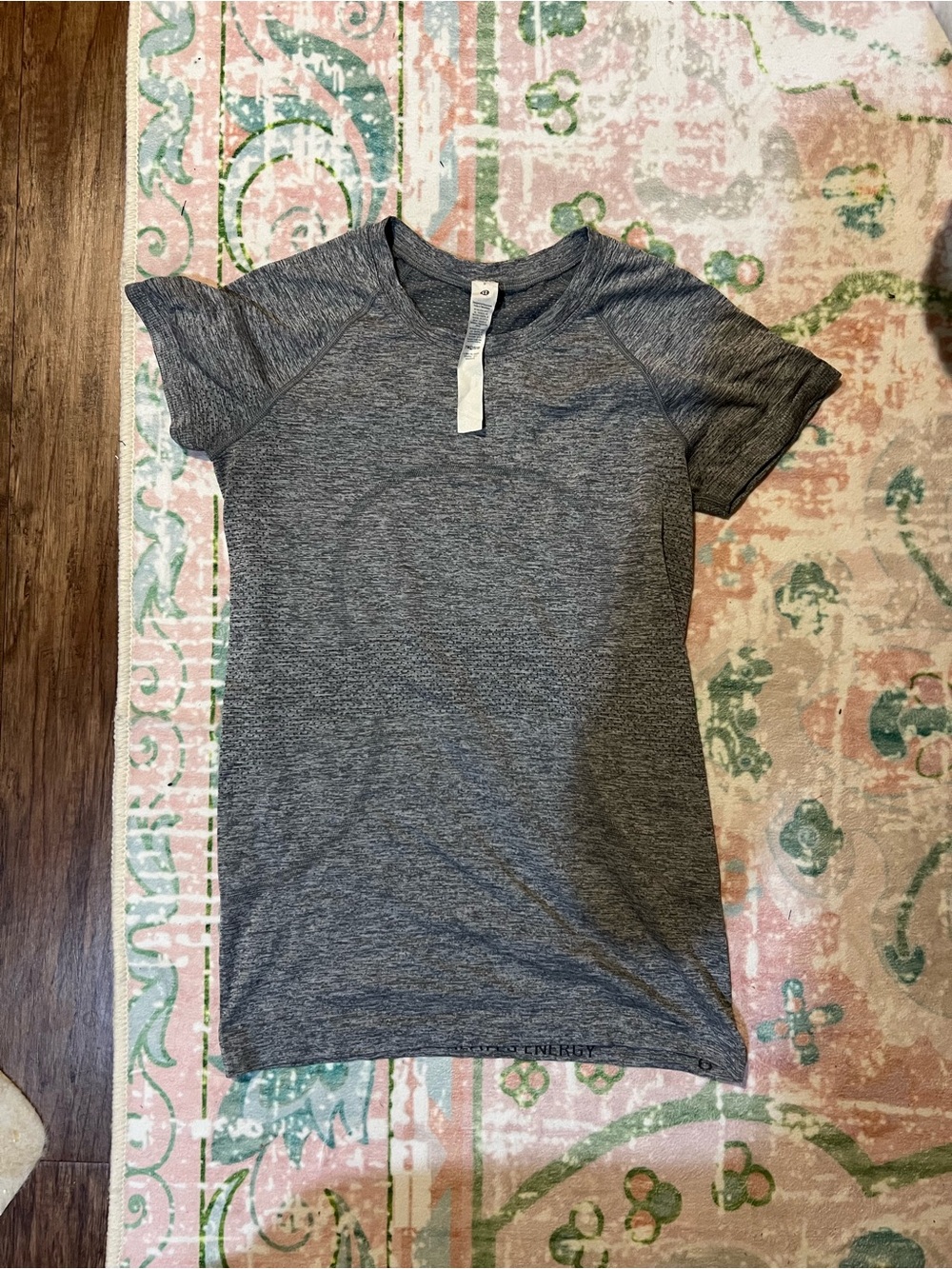 lululemon athletica Heathered Gray Short Sleeve Active Tee